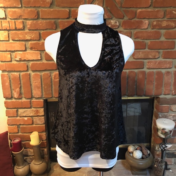 Crave Fame Black Crushed Velvet Choker Collar Top - Picture 2 of 6